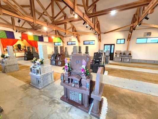 観音寺墓堂